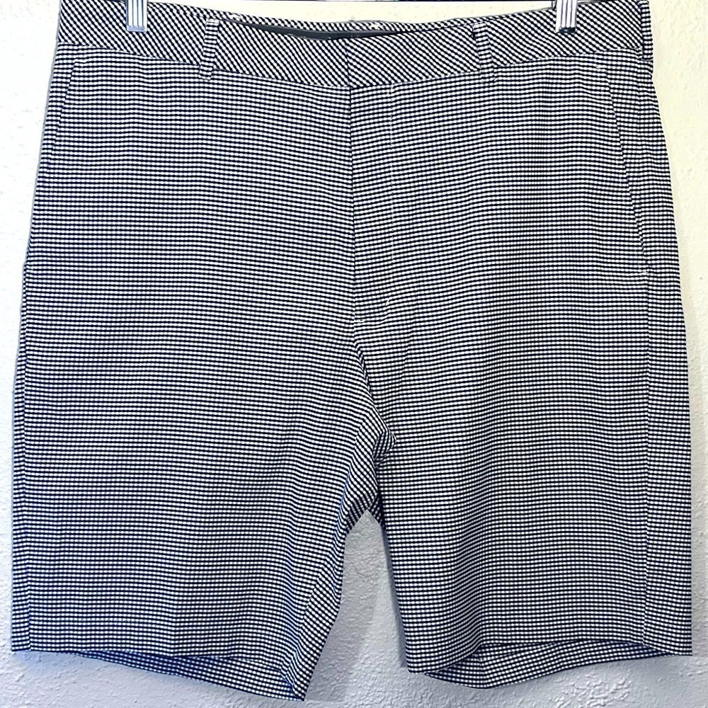 Walter Hagen Men's Checkered Poly Stretch Black & White Preppy Golf Shorts 38